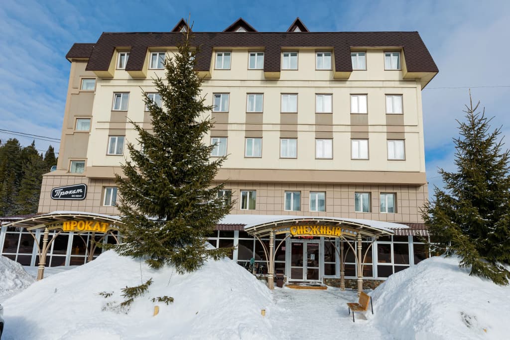 ТОП-10 отелей в Шерегеше Ski-in / Ski-out: Из номера сразу на склон (Сезон 2026/2027)